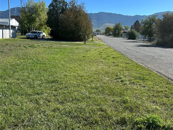 1801 Yale Ave, Butte, MT 59701