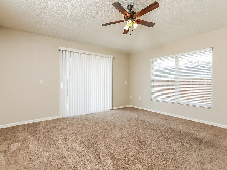 1168 Welch Hill Cir — Photo 14