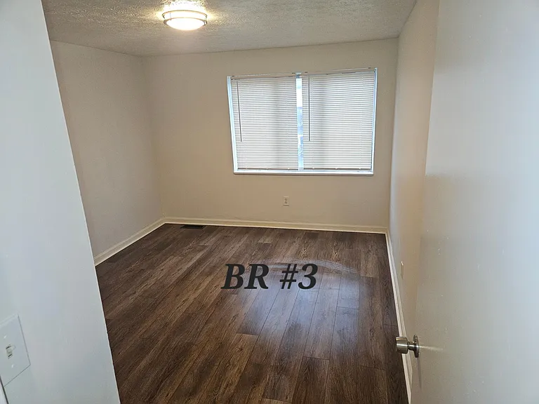 9432 Mount Auburn Ave #17 — Photo 8