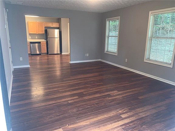 3rd image of 5431 Village Green Sq