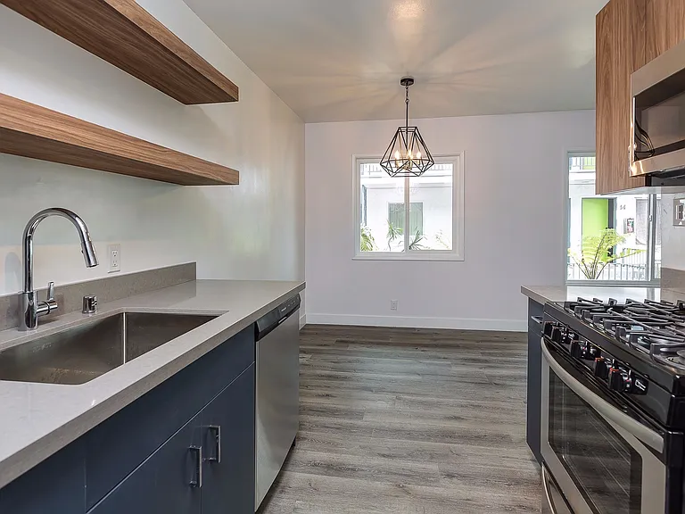 Pine Crest Apartments — Photo 15