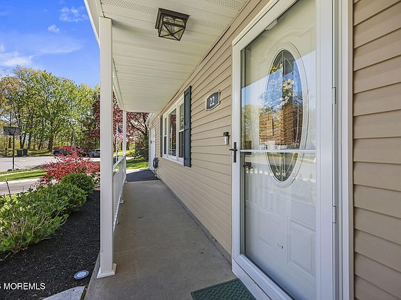 5th image of 22 Shadyside Avenue