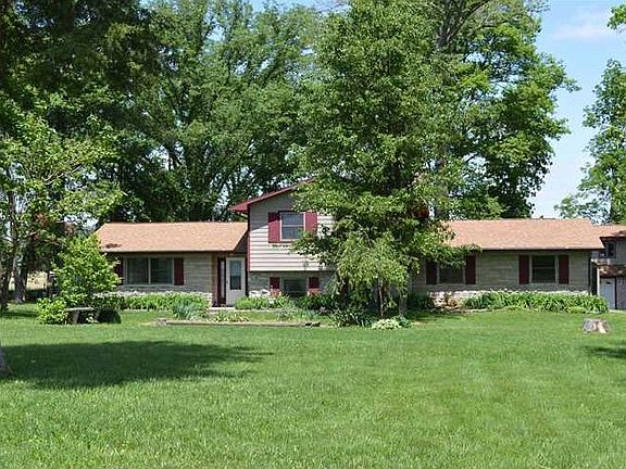 2nd image of 6233 W County Road 600 S
