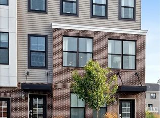 25 Midway Rd N, Farmingdale, NJ 07727
