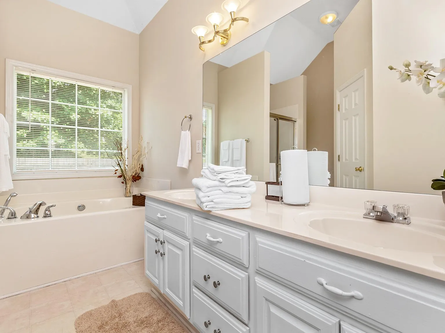 Shannon Oak Dr, Riverdale — Photo 1
