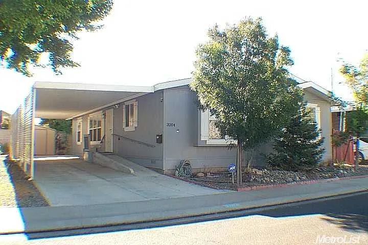 3204 Celebrity Ln photo 1