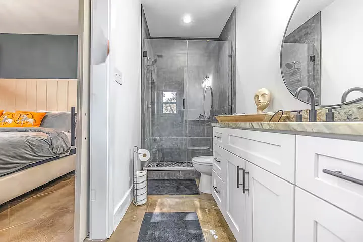 1702 Netherwood Ave — Photo 10