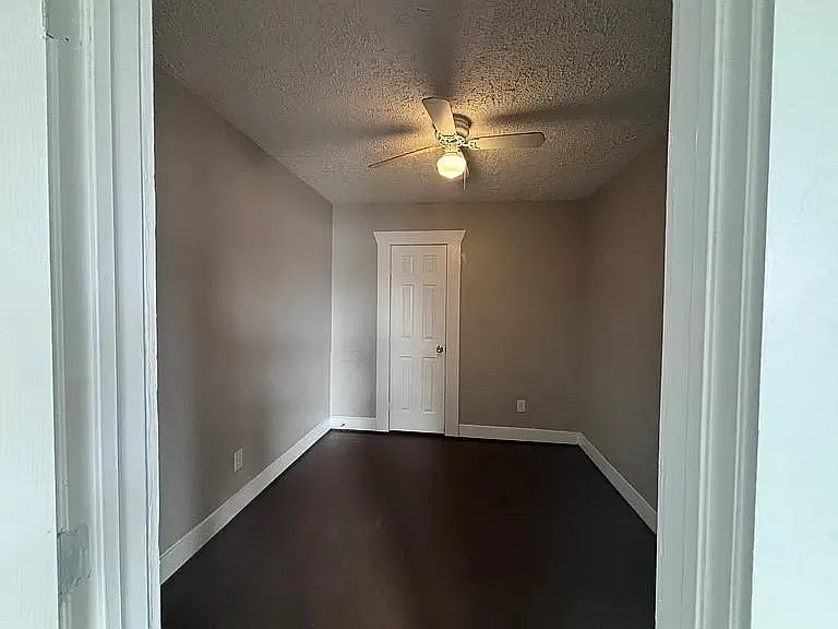 804 Louise St — Photo 5
