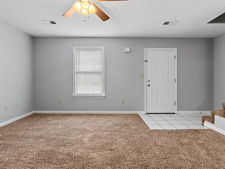 1100 Richmond Green Dr — Photo 5