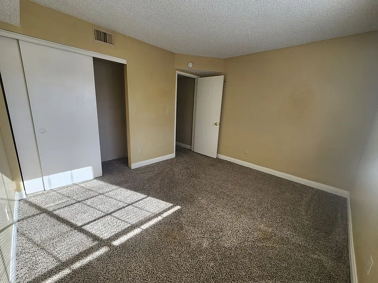 2750 S Durango Dr #1078 — Photo 16