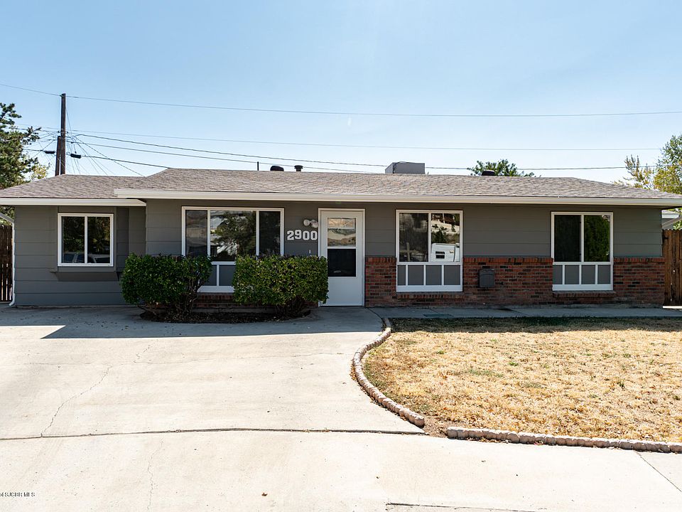 1st image of 2900 E 30th Pl