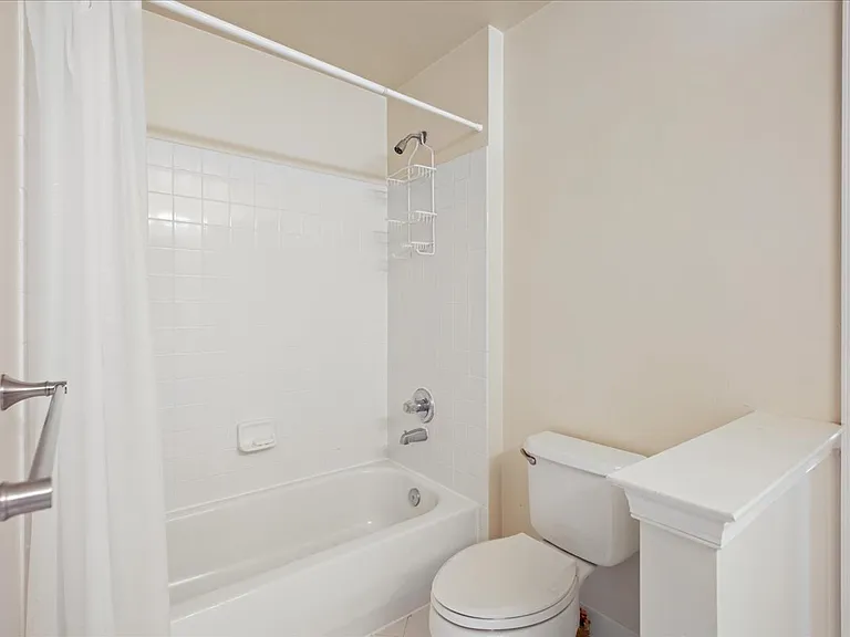 10243 Brittenford Dr — Photo 38