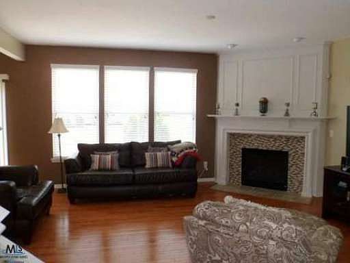 4th image of 18840 English Ivy Dr