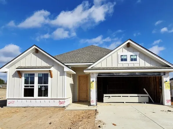 1519 Grace Acres Ln, Longview, TX 75605