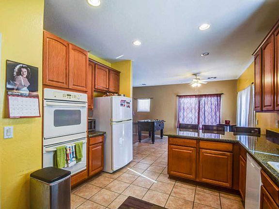 5th image of 17255 W Carmen Dr