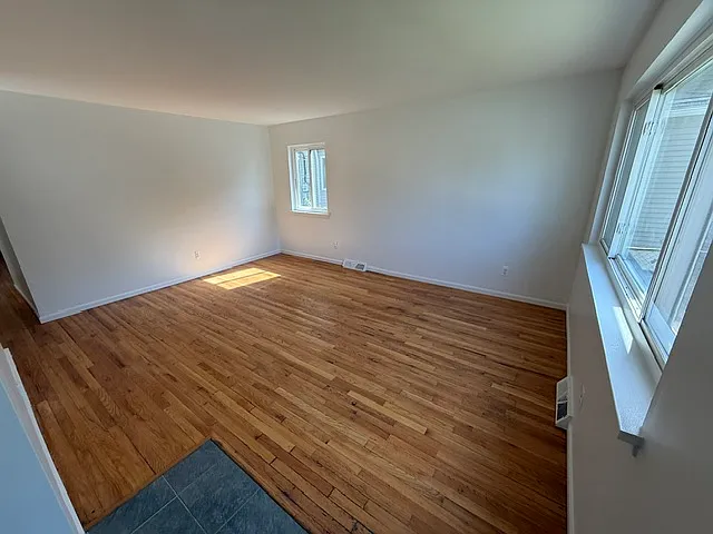1829 E Granet Ave — Photo 2