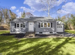 9 Walnut St, Denville, NJ 07834