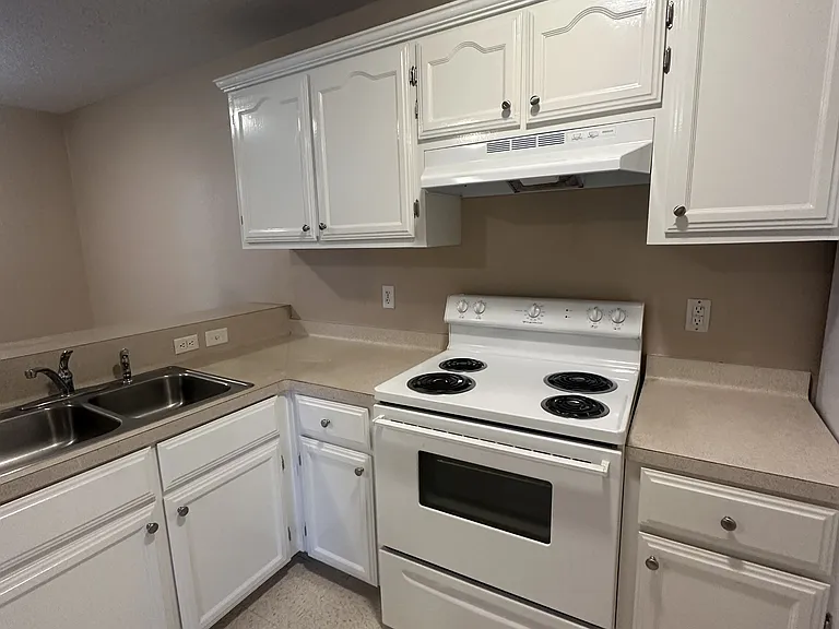 3101 Jordan Ave — Photo 5