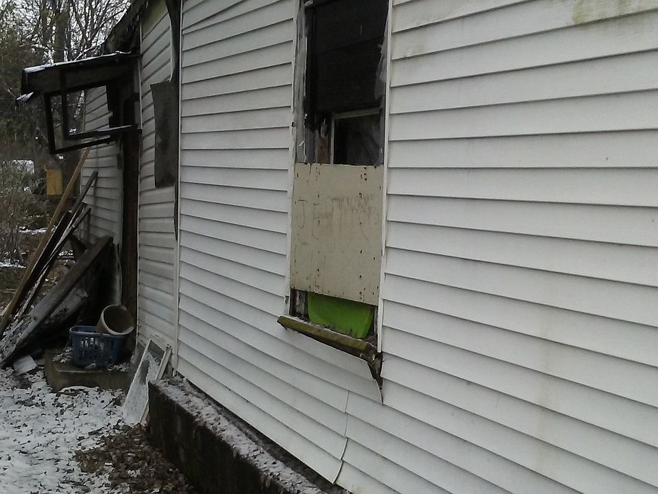 2nd image of 3315 E 26th St