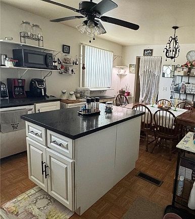 3rd image of 970 Biscayne Dr