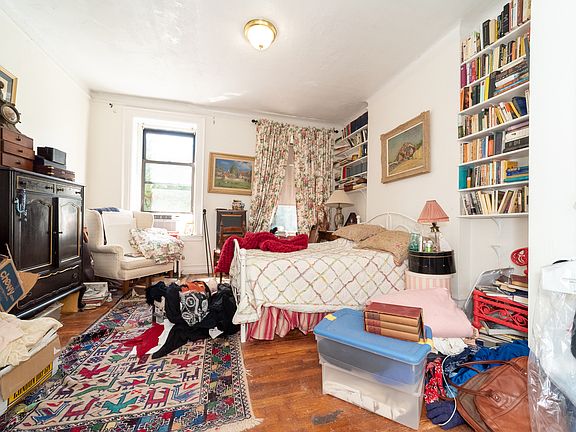 5th image of 19 W 106th St APT 2A