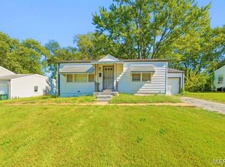 10030 McCartney Ln, Saint Louis, MO 63137