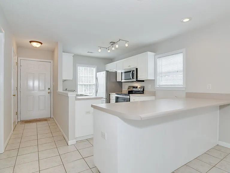 306 Evans Lake Way — Photo 7