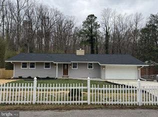 5107 Boulder Dr, Oxon Hill, MD 20745