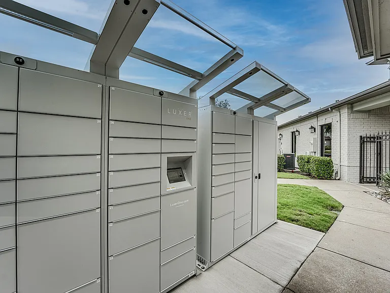 Highland Luxury Living — Photo 30