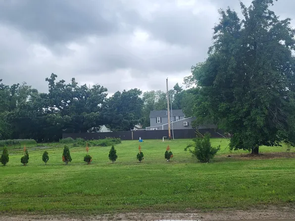 0 E 2nd St, Halstead, KS 67056