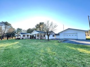 636 Vo Tech Rd, Reynoldsville, PA 15851