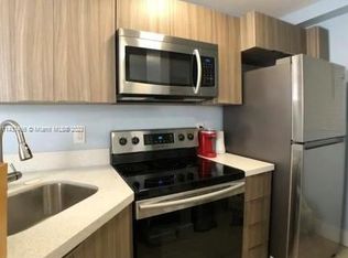 821 SW 2nd St APT 4, Miami, FL 33130