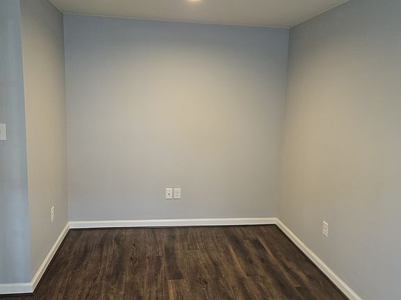 3rd image of 607 N Atwater Dr