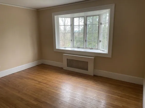 (undisclosed Address), Newton, MA 02458