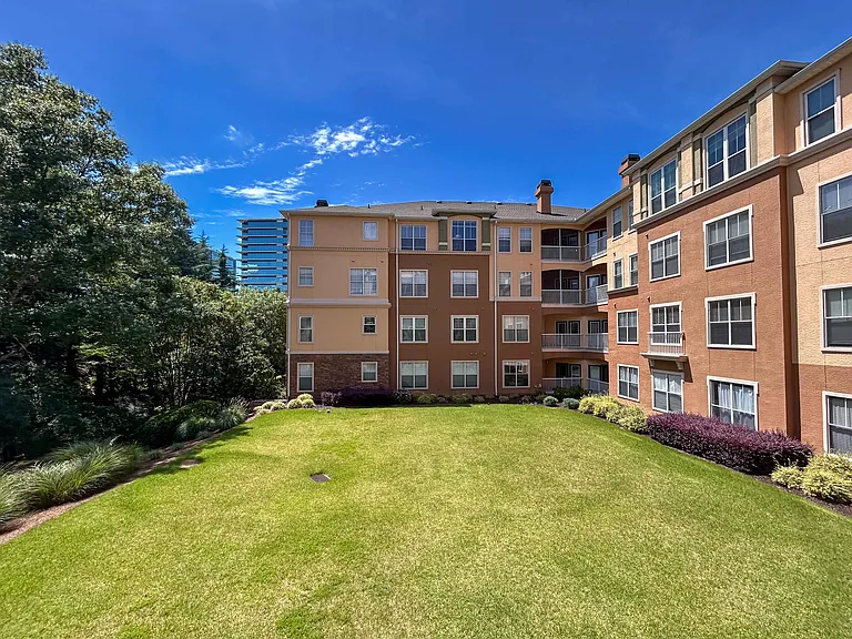 10 Perimeter Summit Blvd NE #3209 — Photo 16