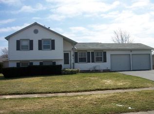 10 Barns Ct, Rochester, NY 14612