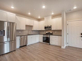 9981 W Victoria Pl #301, Littleton, CO 80127