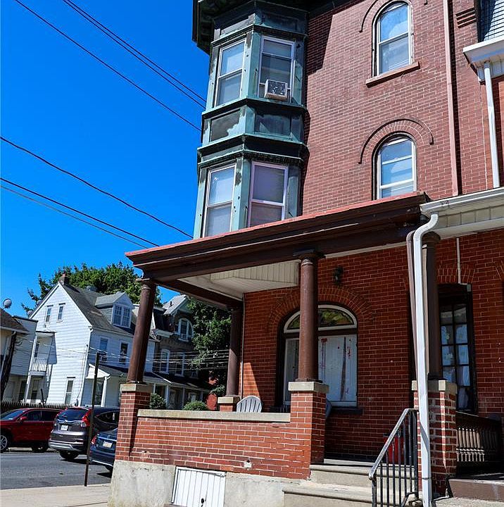 1st image of 140 S 14th St