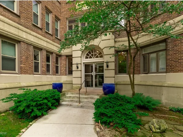2330 Euclid Heights Blvd APT 309, Cleveland, OH 44106