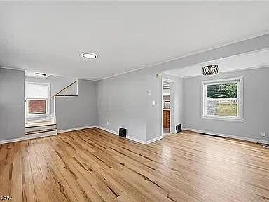 18300 Waterbury Ave. Maple Heights, OH 44137 — Photo 3