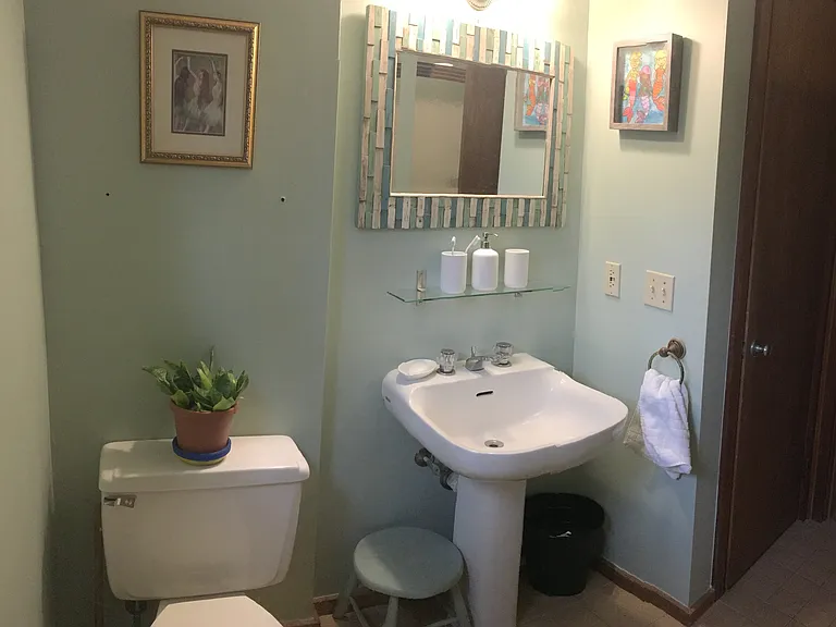 69 Cleveland Dr — Photo 8