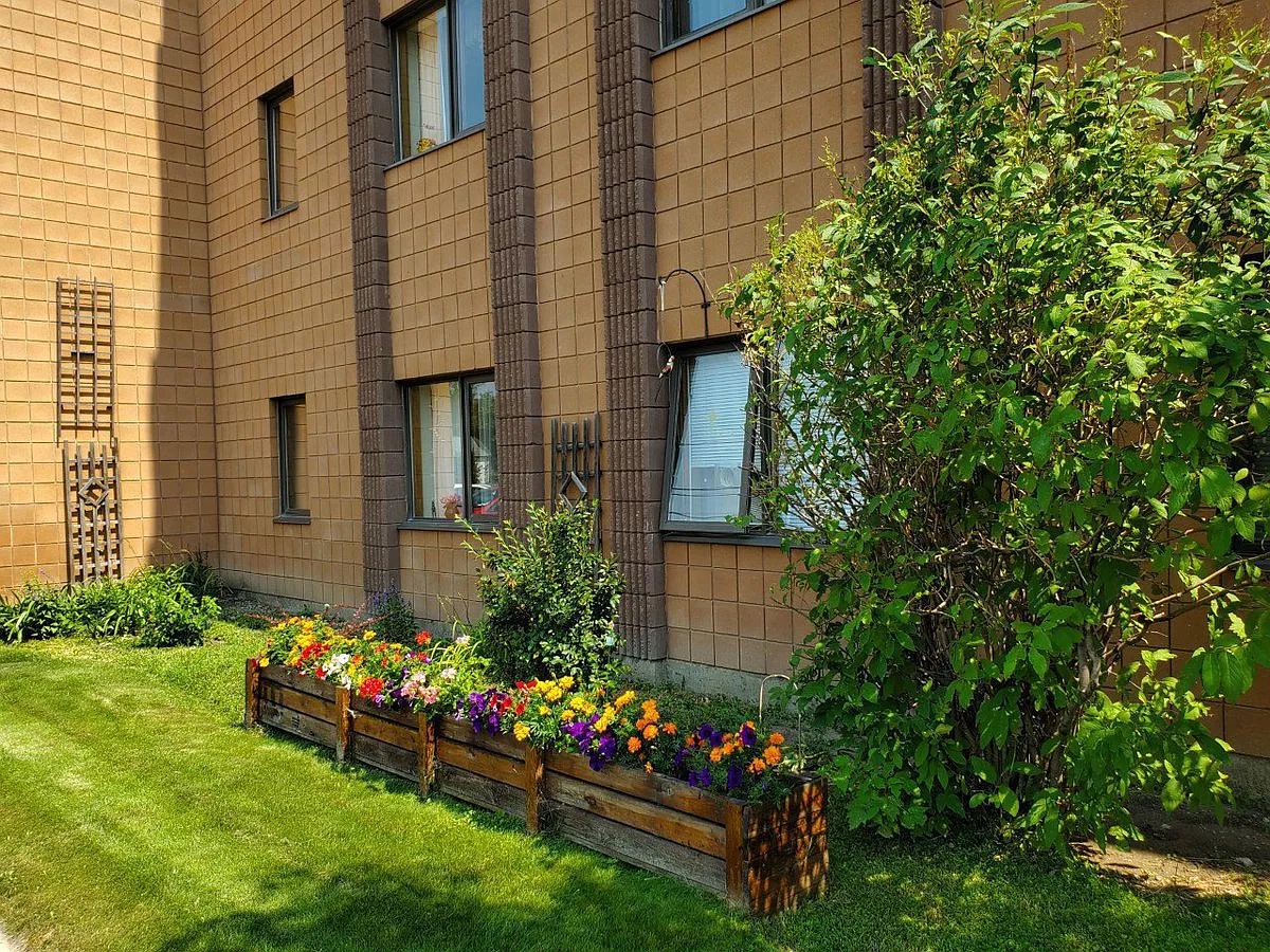 St Basil Manor — Photo 3