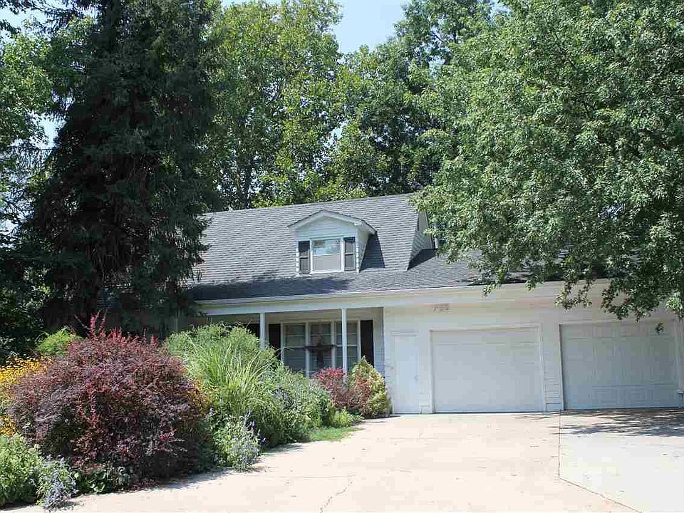 1st image of 2305 Rosewood Ave