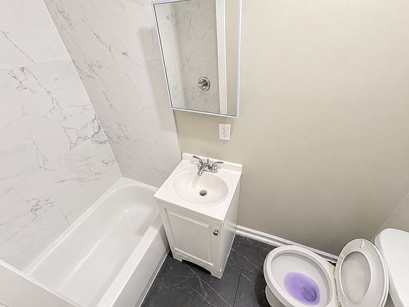 3rd image of 581 N 5th St APT 1R