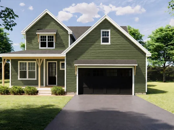 2 Adams St, Ayer, MA 01432