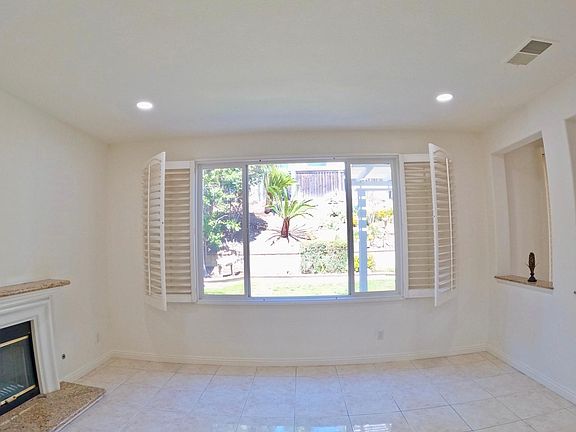 4th image of 1655 W Alps Dr