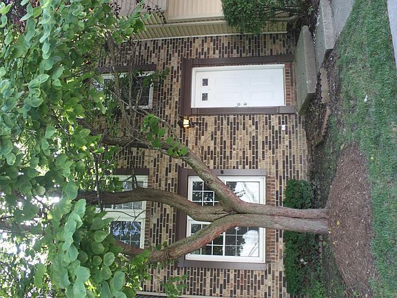 3rd image of 9443 Timber View Dr