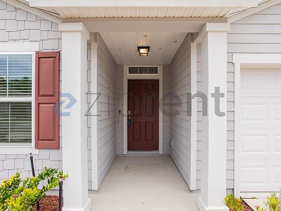 3rd image of 2469 Oak Stream Dr