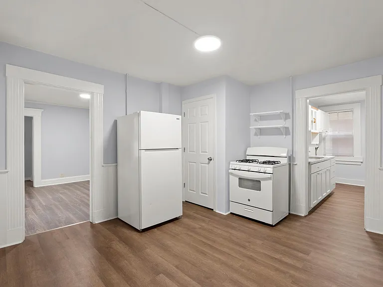 144 S Colony St #1 — Photo 4
