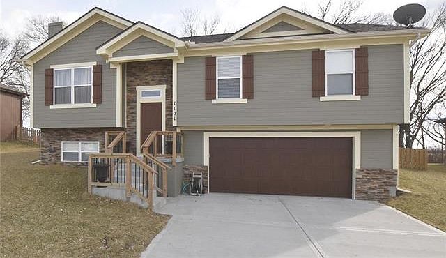 1st image of 1101 Buttercup St